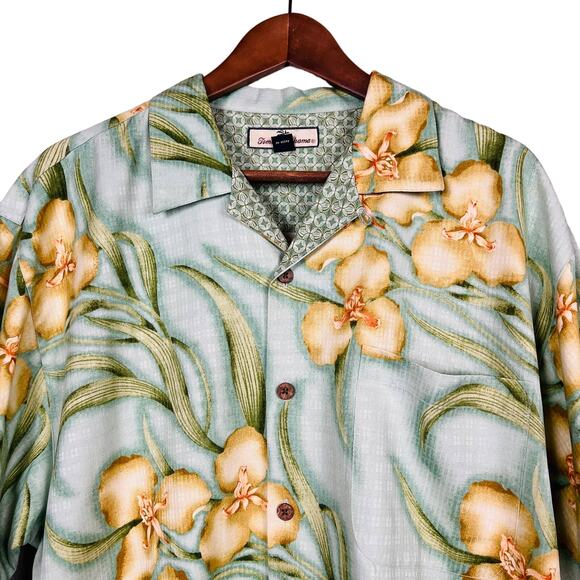 Tommy Bahama Original Fit 100% Silk Button Up Shirt Iris Floral Print - L - Picture 2 of 4
